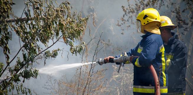 Big four joins majors in offering bushfire relief