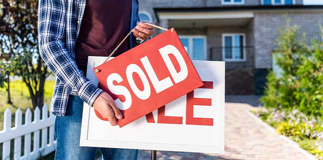 Hold off on home buying